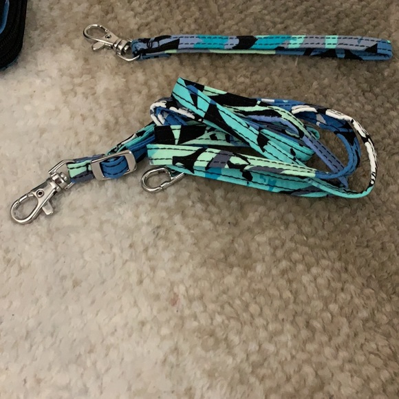 Vera Bradley Crossbody Bag.. New condition - Picture 12 of 12